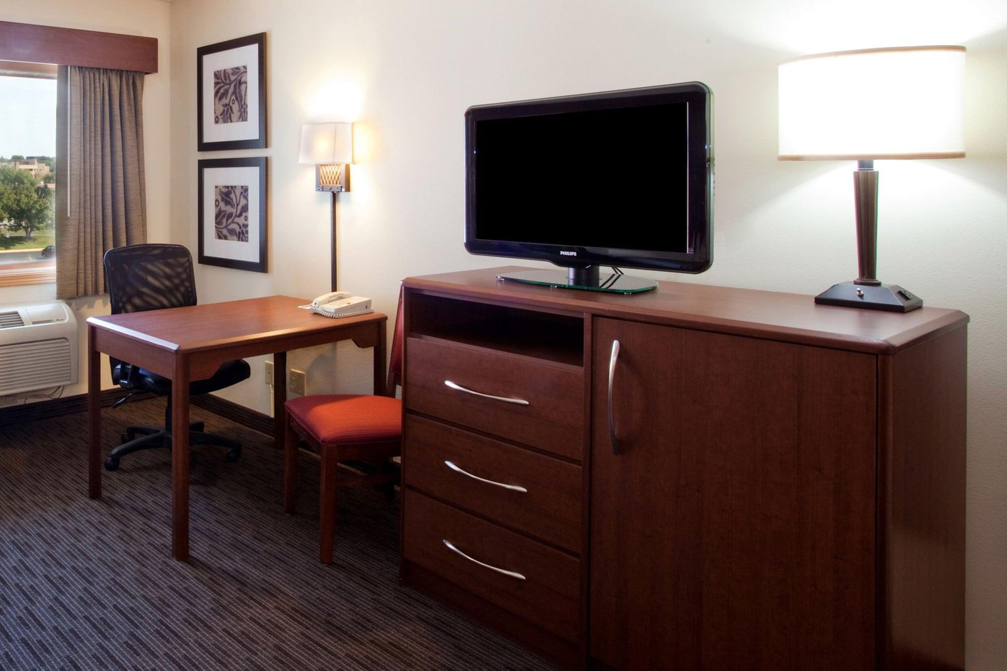 Hotel Americinn By Wyndham Wi 3*