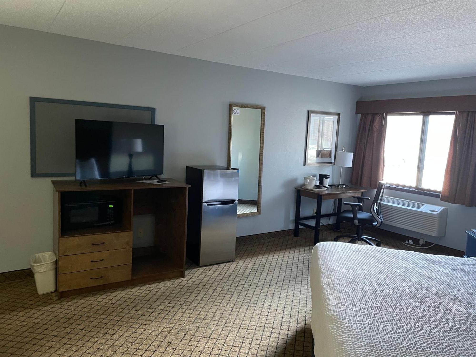 Hotel Americinn By Wyndham Wi Hartford