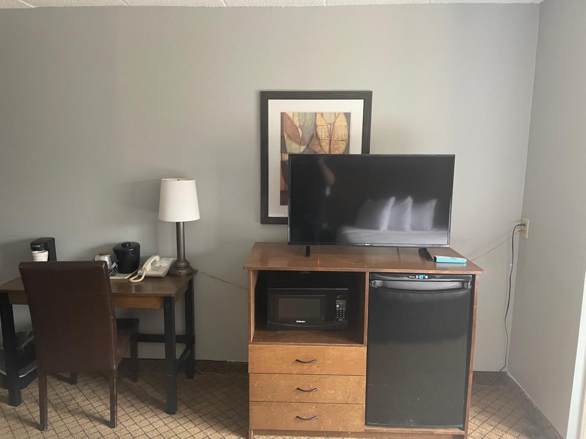 Americinn By Wyndham Wi Hartford