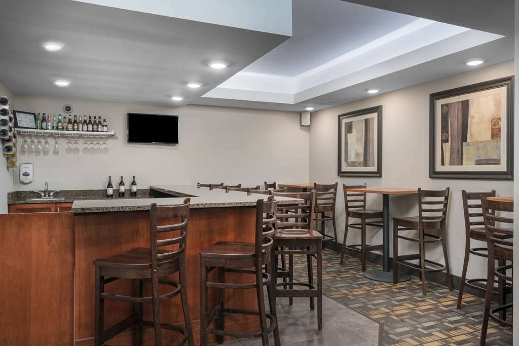 Americinn By Wyndham Wi Hartford
