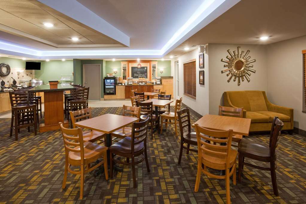 Hotel Americinn By Wyndham Wi 3*